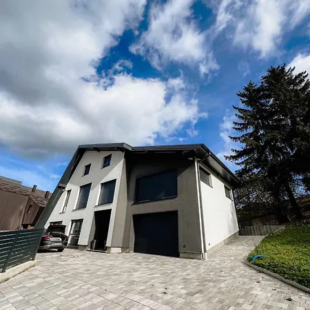 Bosanska Zvijezda Villa *